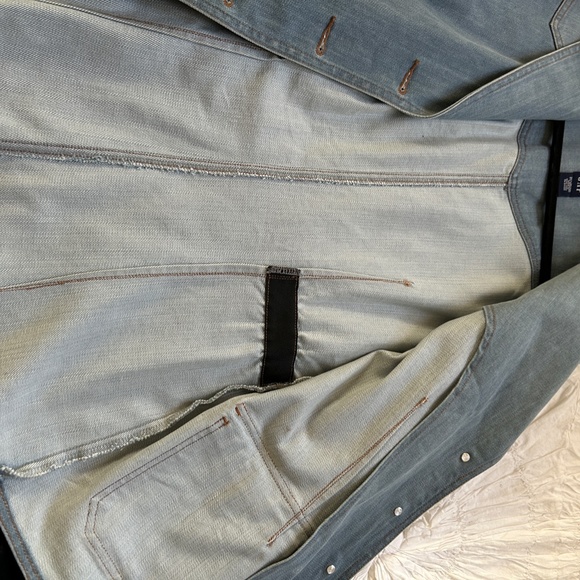 Vintage Gap denim jacket - Picture 7 of 9
